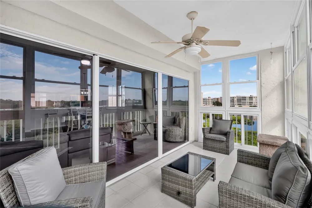 6251 SHORELINE DRIVE #2301 Seminole, FL 33708