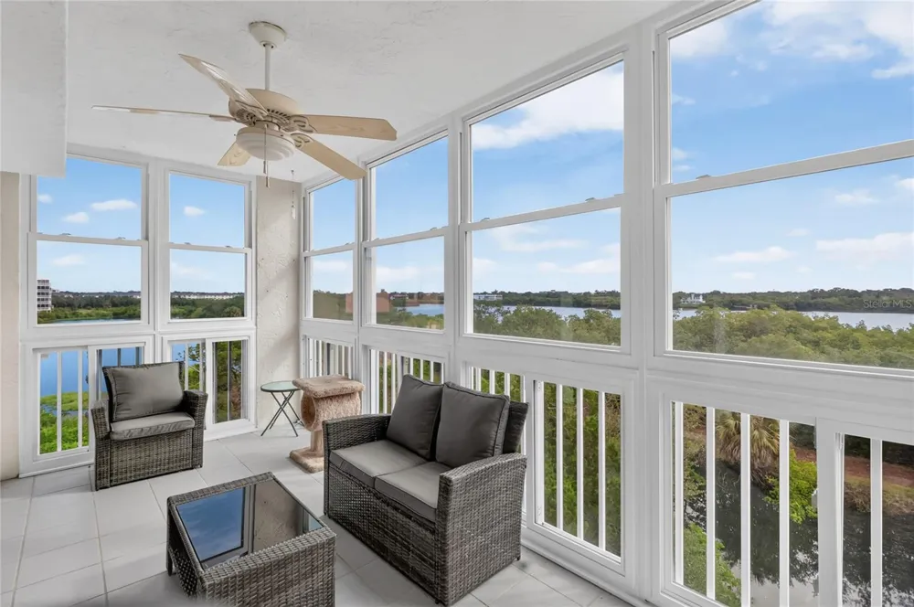 6251 SHORELINE DRIVE #2301 Seminole, FL 33708