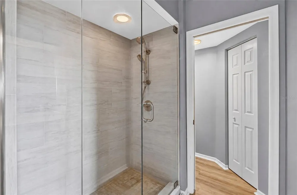 6251 SHORELINE DRIVE #2301 Seminole, FL 33708