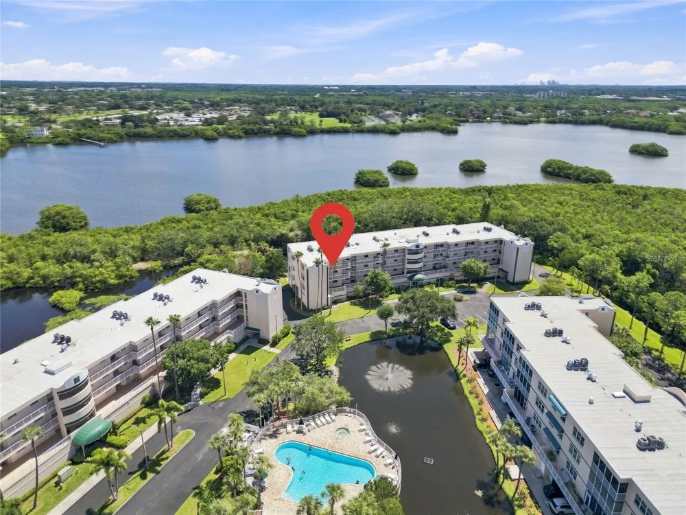 6251 SHORELINE DRIVE #2301 Seminole, FL 33708