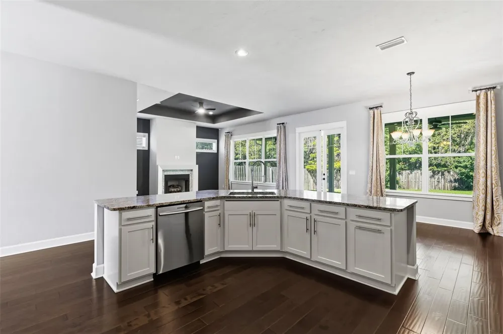 11042 NW 18TH ROAD Gainesville, FL 32606