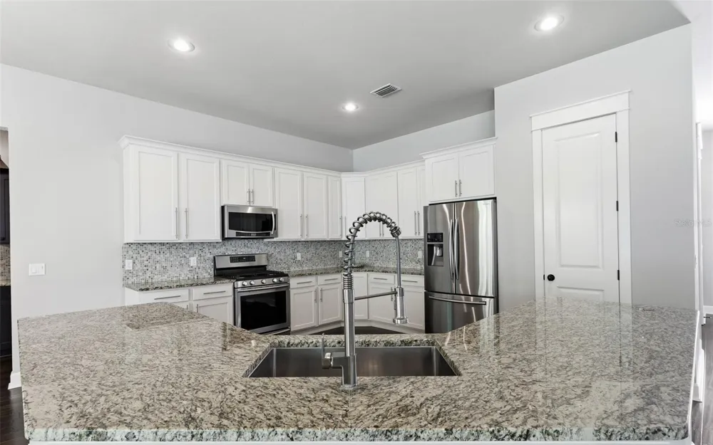 11042 NW 18TH ROAD Gainesville, FL 32606