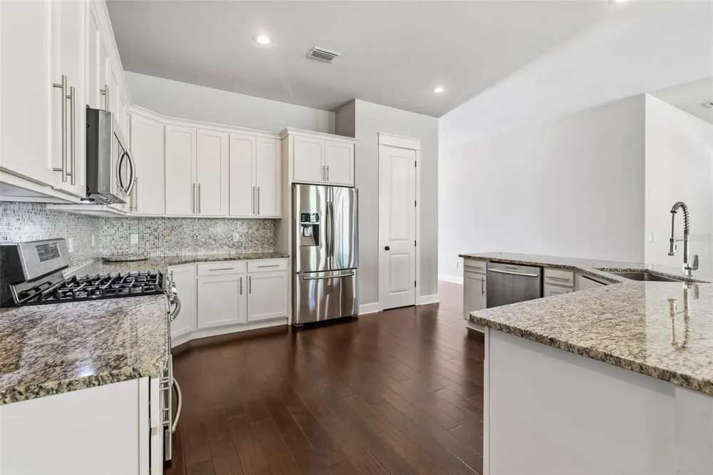 11042 NW 18TH ROAD Gainesville, FL 32606