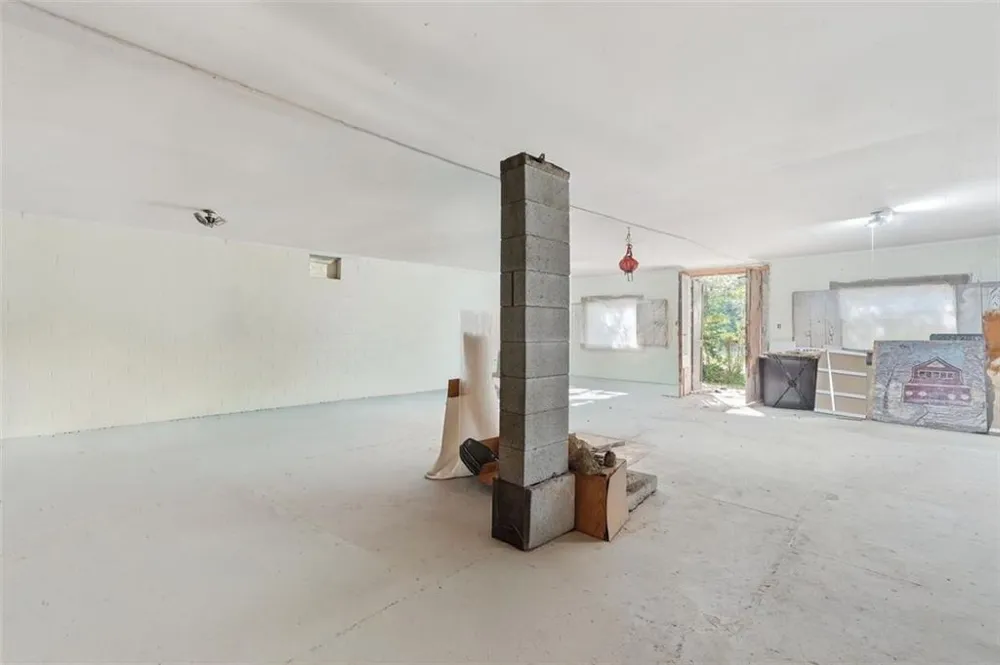 5884 Rockbridge Road Stone Mountain, GA 30087