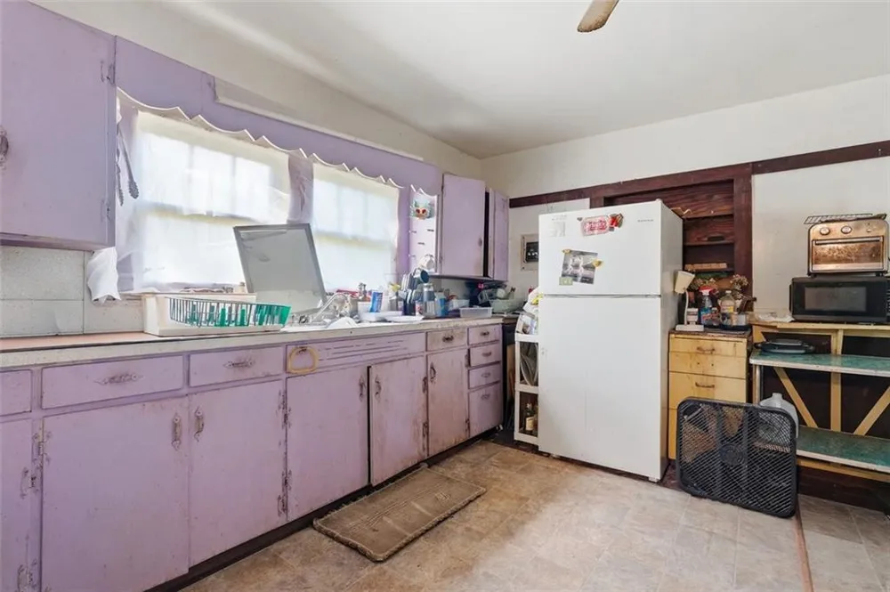 5884 Rockbridge Road Stone Mountain, GA 30087