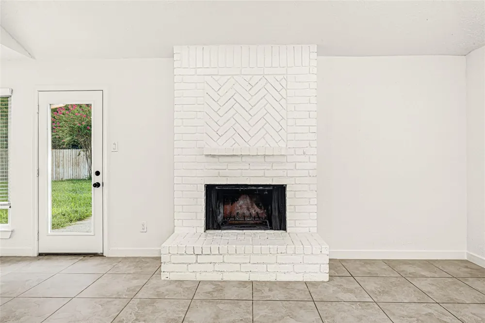 2239 Pilgrims Point Drive Friendswood, TX 77546