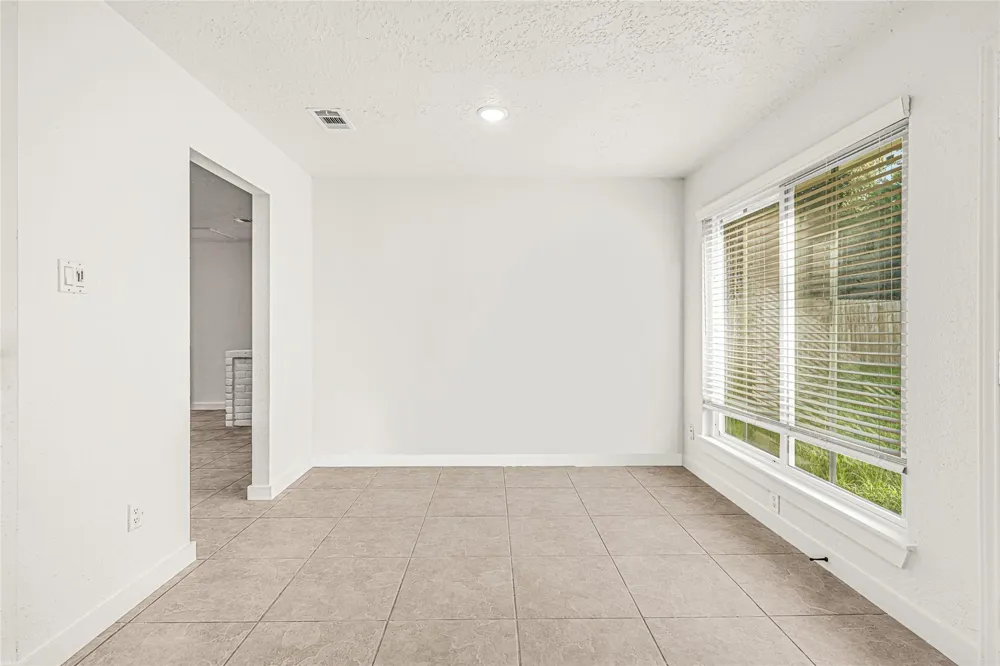 2239 Pilgrims Point Drive Friendswood, TX 77546