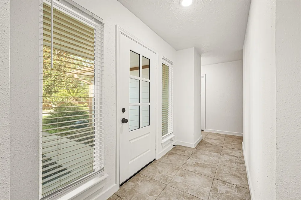 2239 Pilgrims Point Drive Friendswood, TX 77546