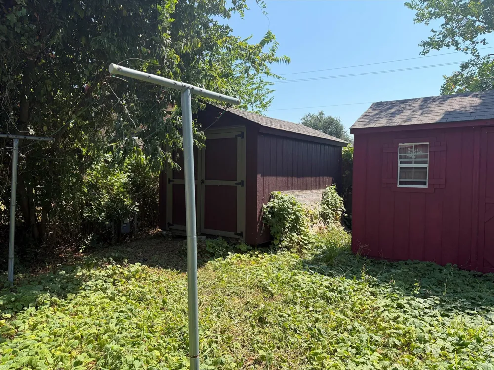 508 W Republic Avenue Baytown, TX 77520