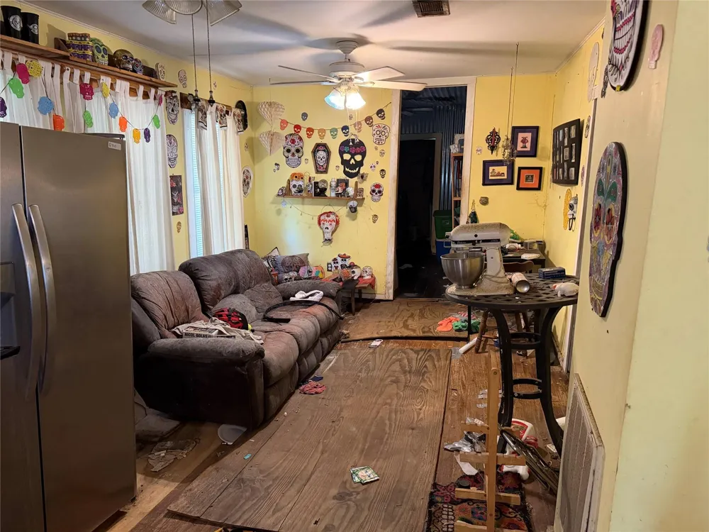 508 W Republic Avenue Baytown, TX 77520