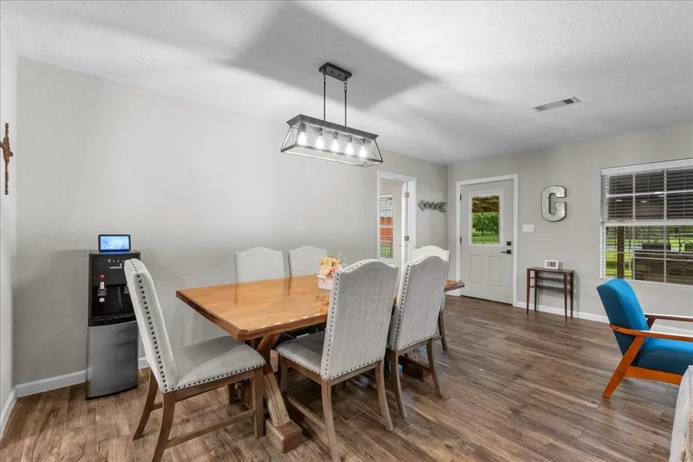 6727 Avenue C 1/2 Santa Fe, TX 77510