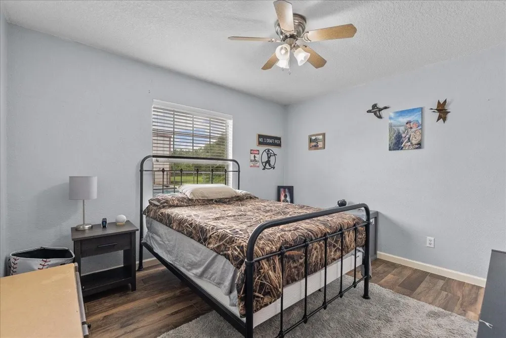 6727 Avenue C 1/2 Santa Fe, TX 77510