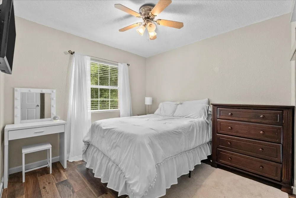 6727 Avenue C 1/2 Santa Fe, TX 77510