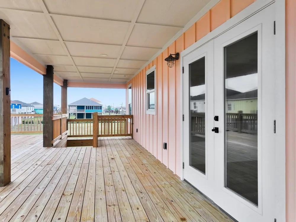 186 Ocean View Drive Crystal Beach, TX 77650
