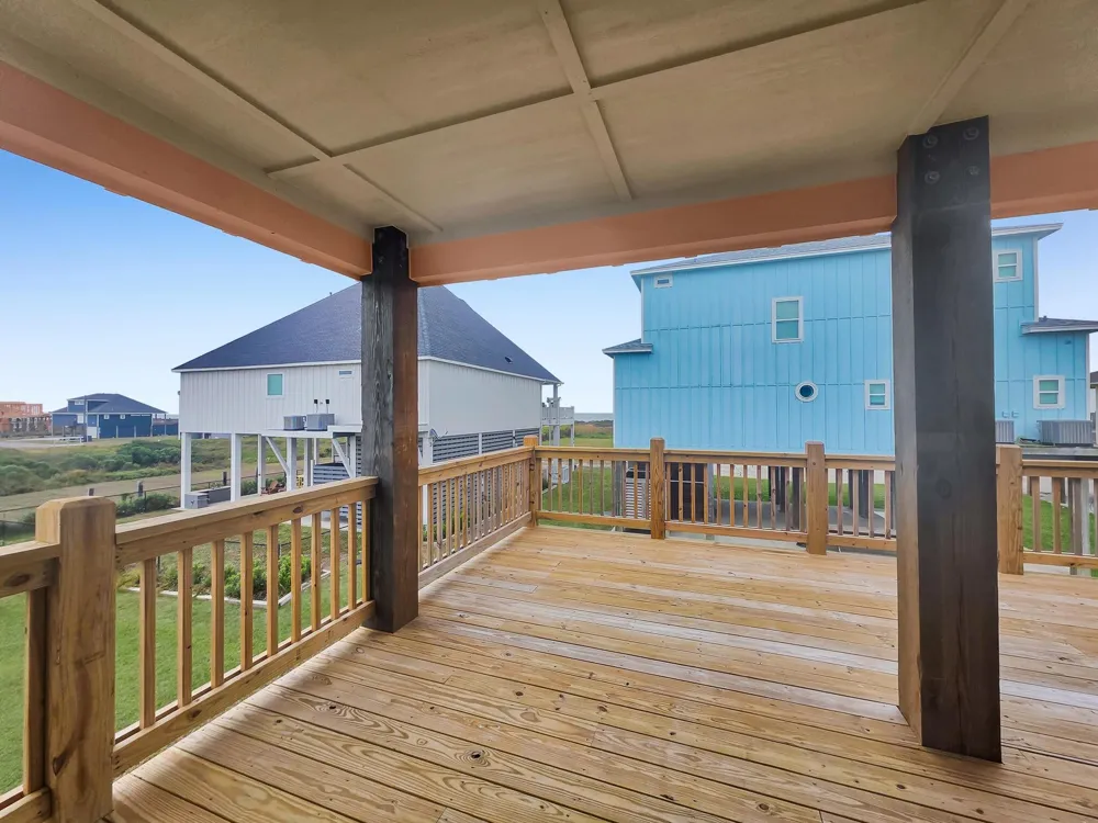 186 Ocean View Drive Crystal Beach, TX 77650