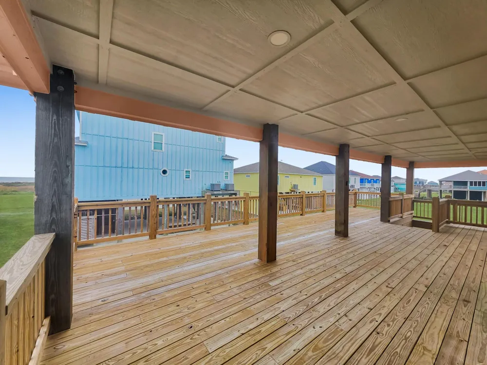 186 Ocean View Drive Crystal Beach, TX 77650