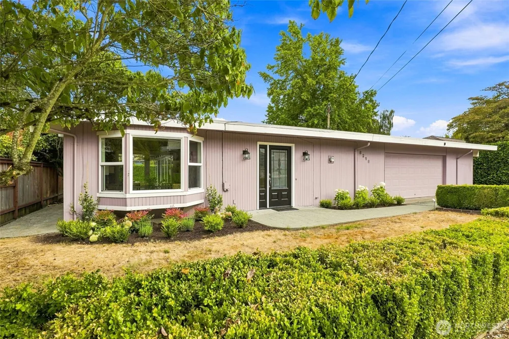 8218 SE 36th Street Mercer Island, WA 98040