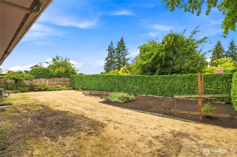 8218 SE 36th Street Mercer Island, WA 98040