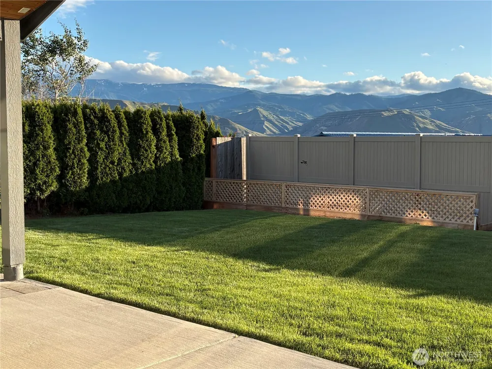524 Montclair Avenue East Wenatchee, WA 98802