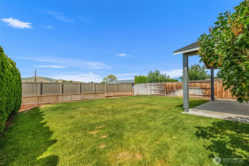 524 Montclair Avenue East Wenatchee, WA 98802