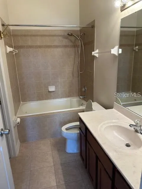 10015 MOORSHIRE CIRCLE Orlando, FL 32829