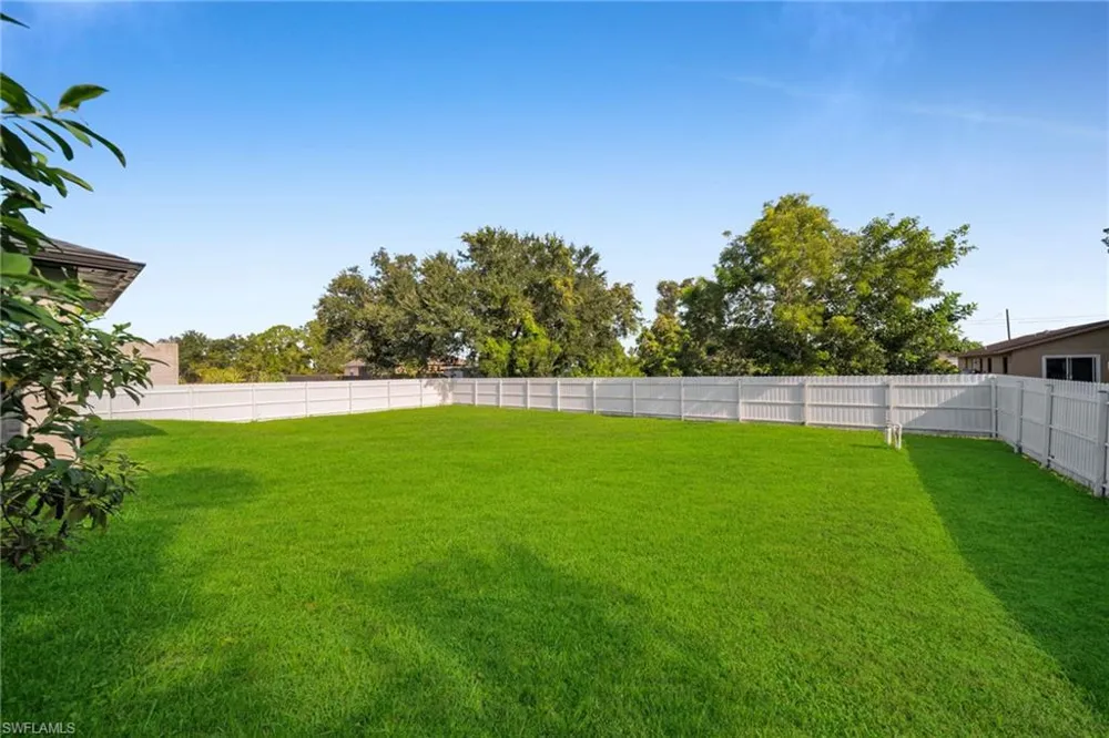4014 6th Street W Lehigh Acres, FL 33971