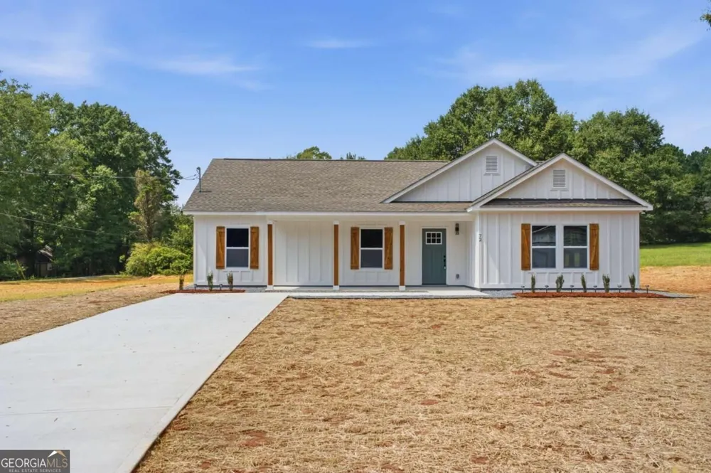 72 Hunt ST Hiram, GA 30141