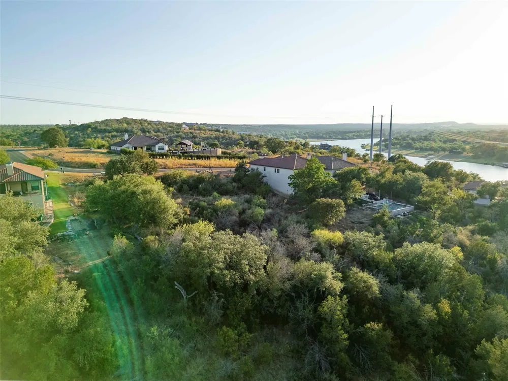 5 Bendito Way Drive Marble Falls, TX 78654