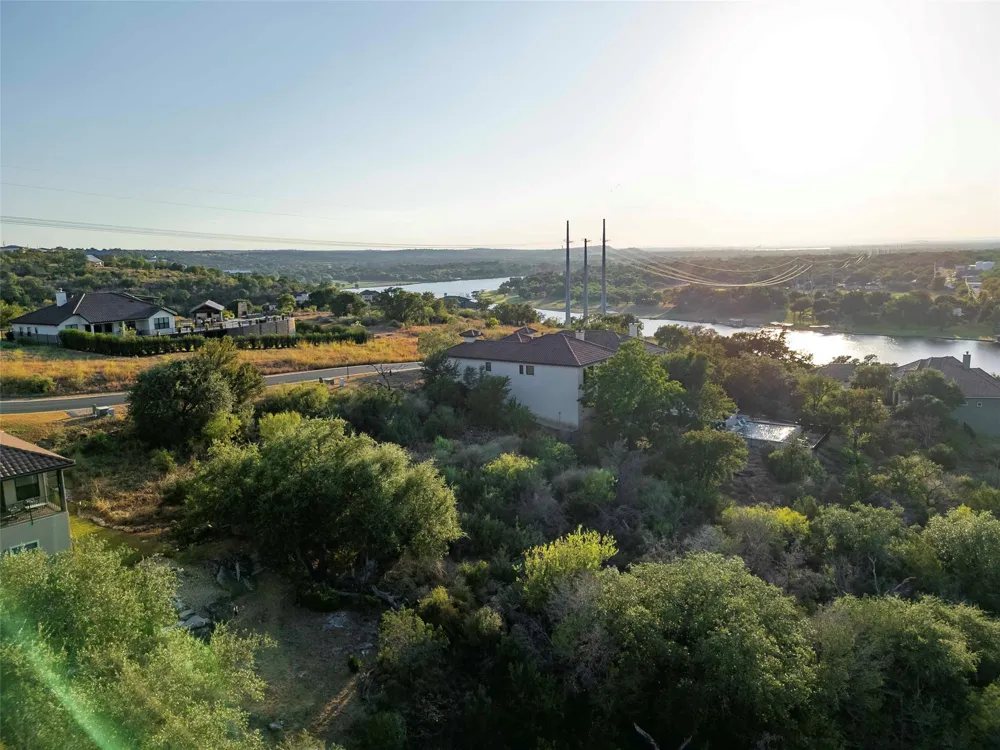 5 Bendito Way Drive Marble Falls, TX 78654