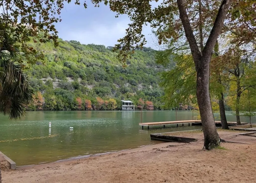811 Presa Arriba Road Austin, TX 78733