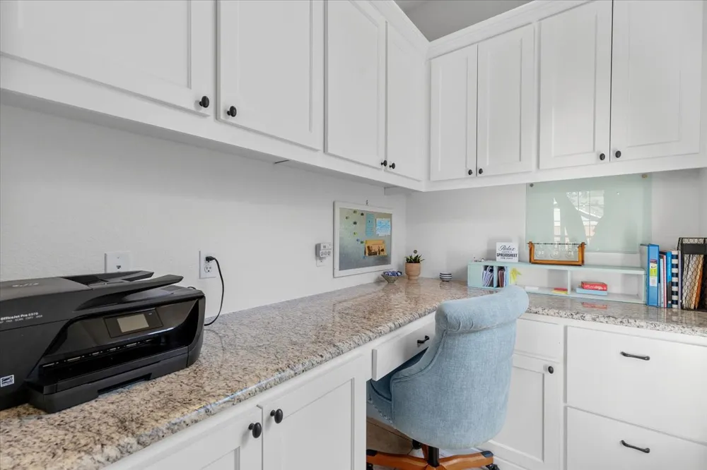 811 Presa Arriba Road Austin, TX 78733