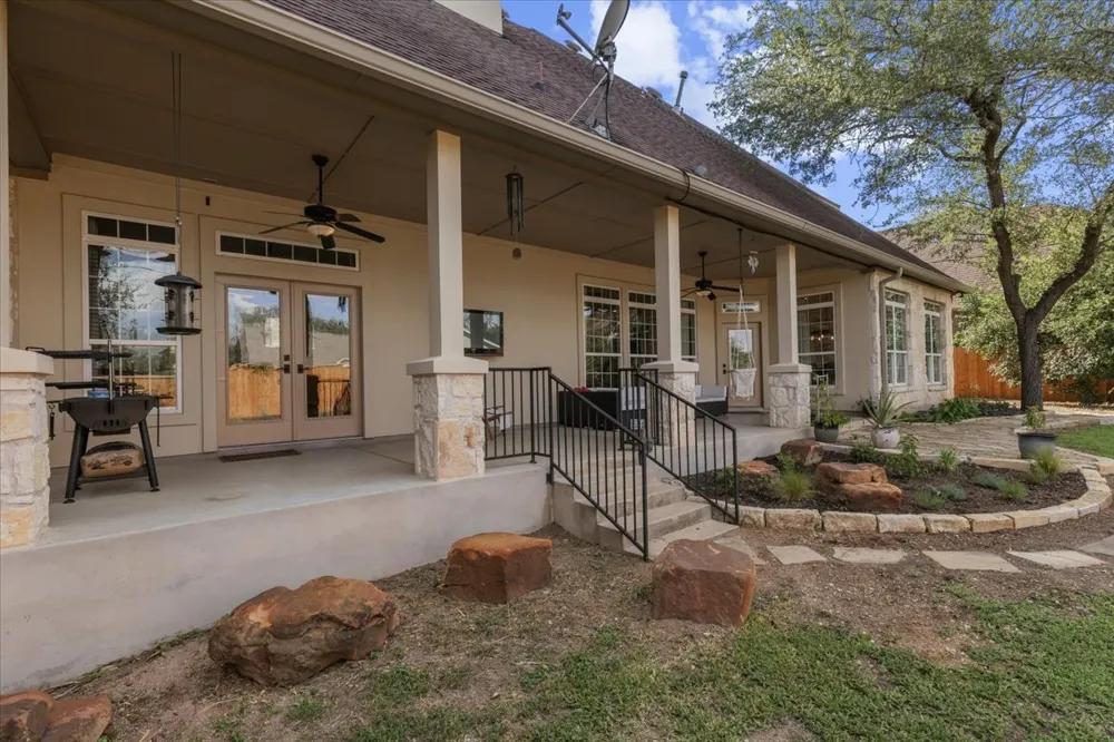 811 Presa Arriba Road Austin, TX 78733