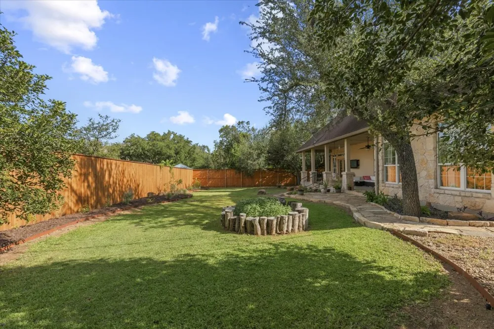 811 Presa Arriba Road Austin, TX 78733
