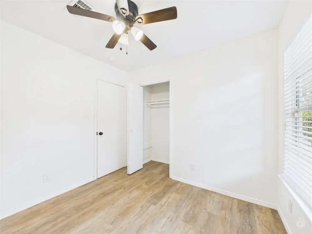 5809 Glenhollow Path Austin, TX 78745