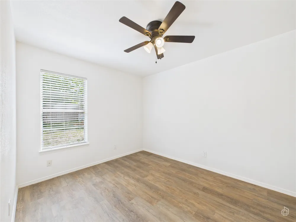 5809 Glenhollow Path Austin, TX 78745