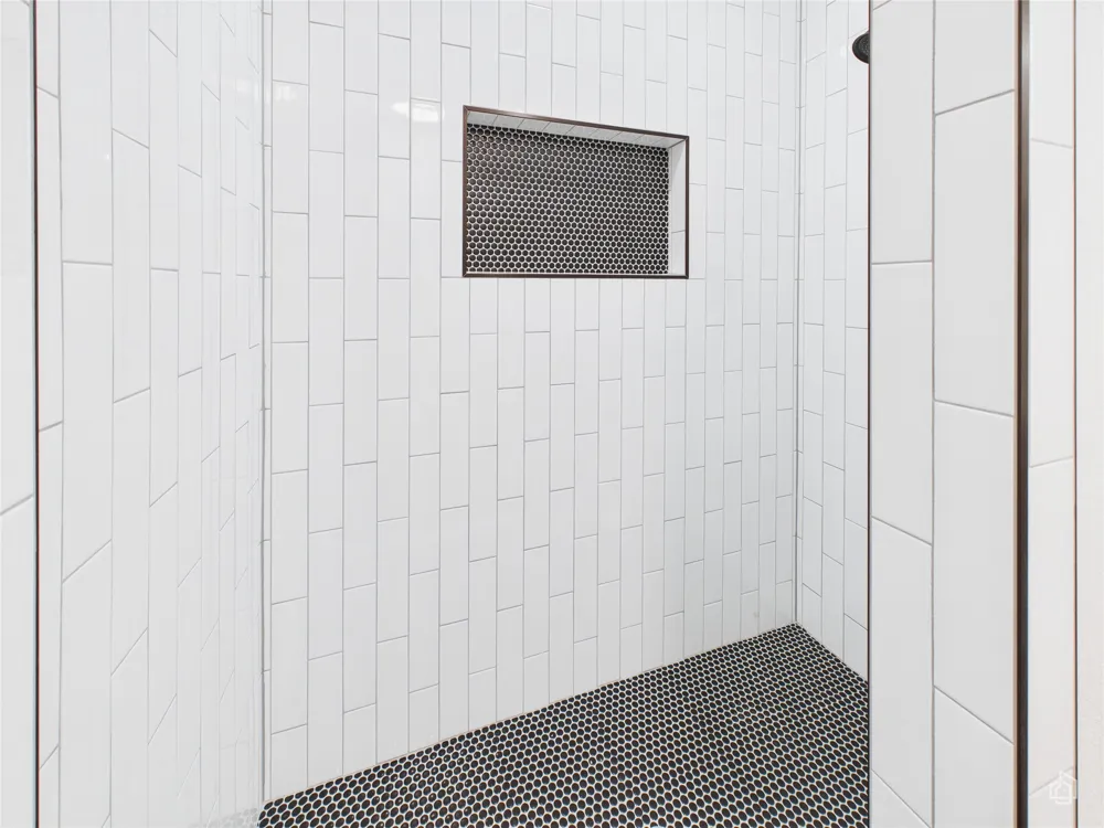 5809 Glenhollow Path Austin, TX 78745