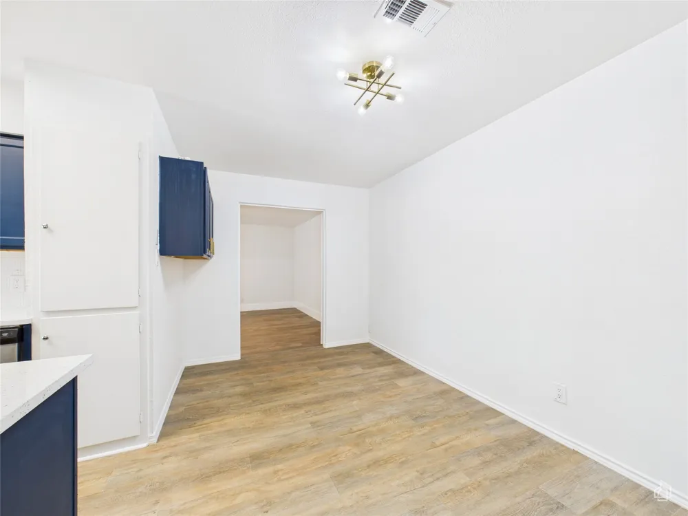 5809 Glenhollow Path Austin, TX 78745