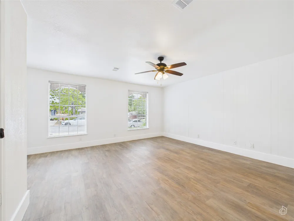 5809 Glenhollow Path Austin, TX 78745