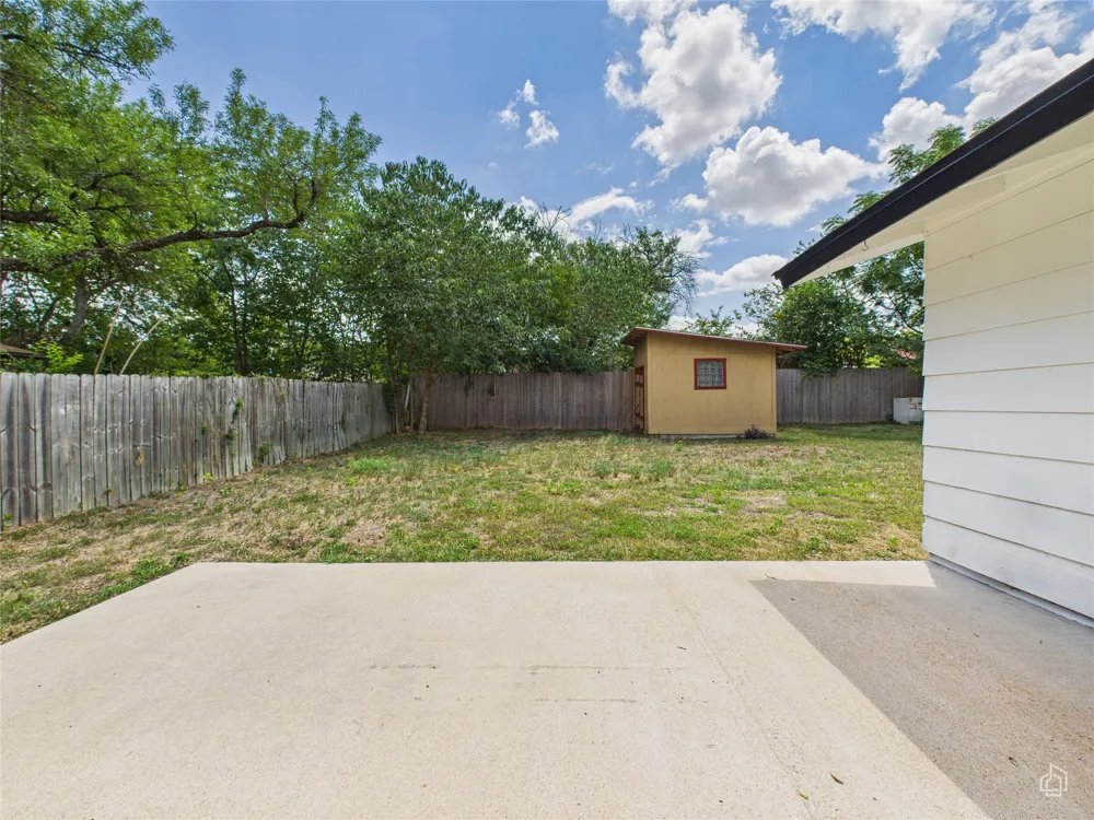 5809 Glenhollow Path Austin, TX 78745