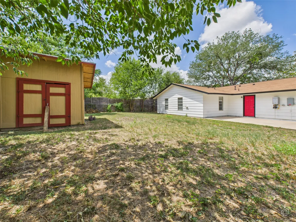 5809 Glenhollow Path Austin, TX 78745