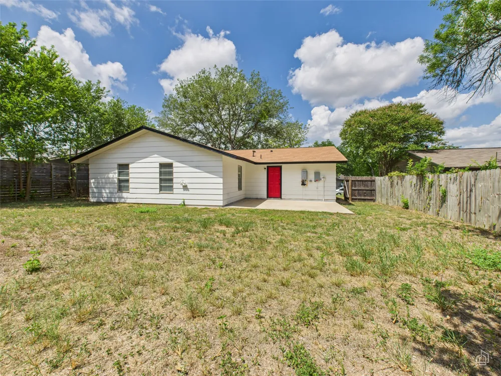 5809 Glenhollow Path Austin, TX 78745