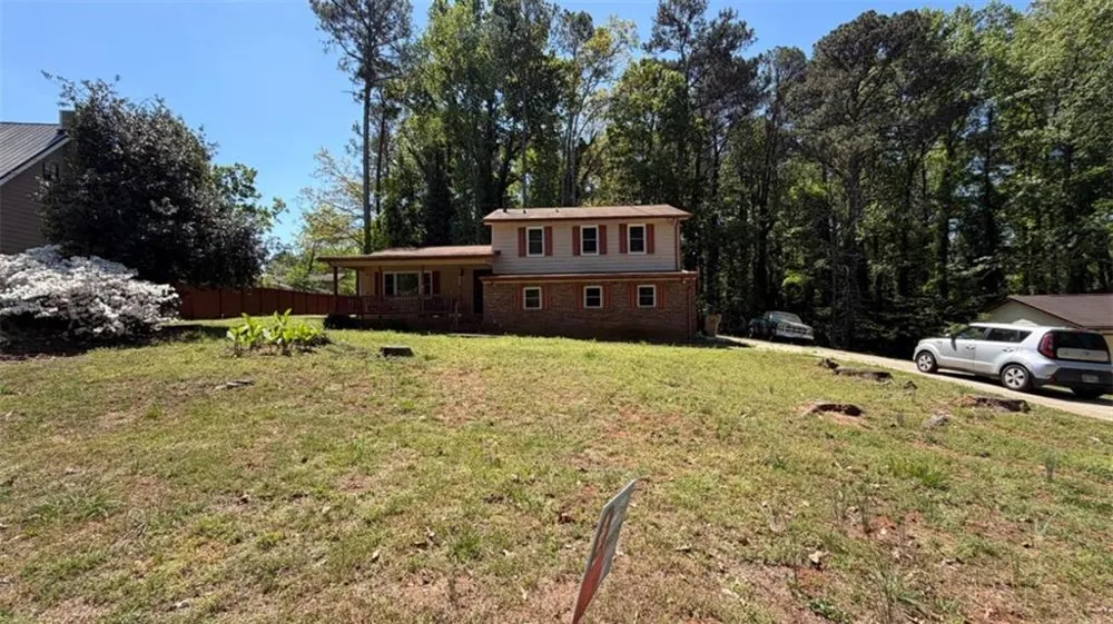 2235 Bristol Court Jonesboro, GA 30236