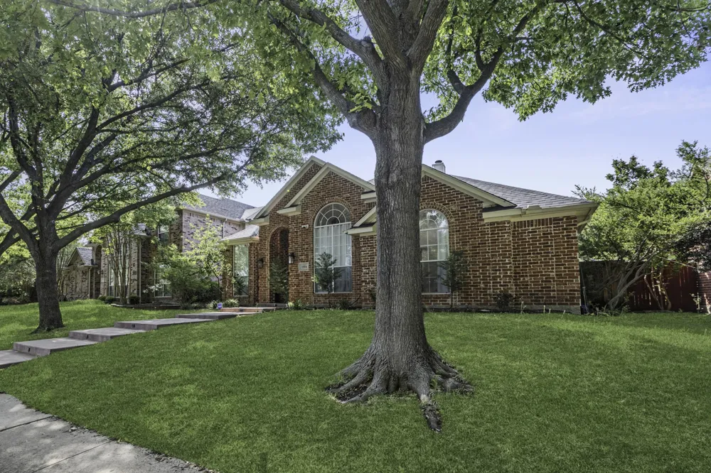 3916 Kimbrough Lane Plano, TX 75025