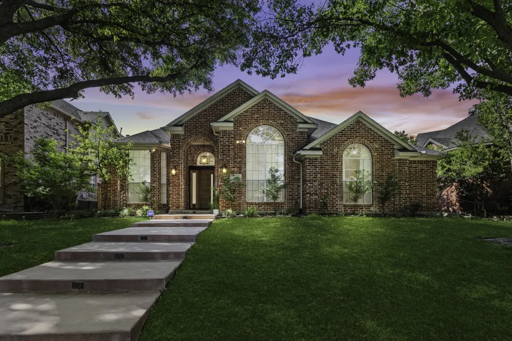 3916 Kimbrough Lane Plano, TX 75025