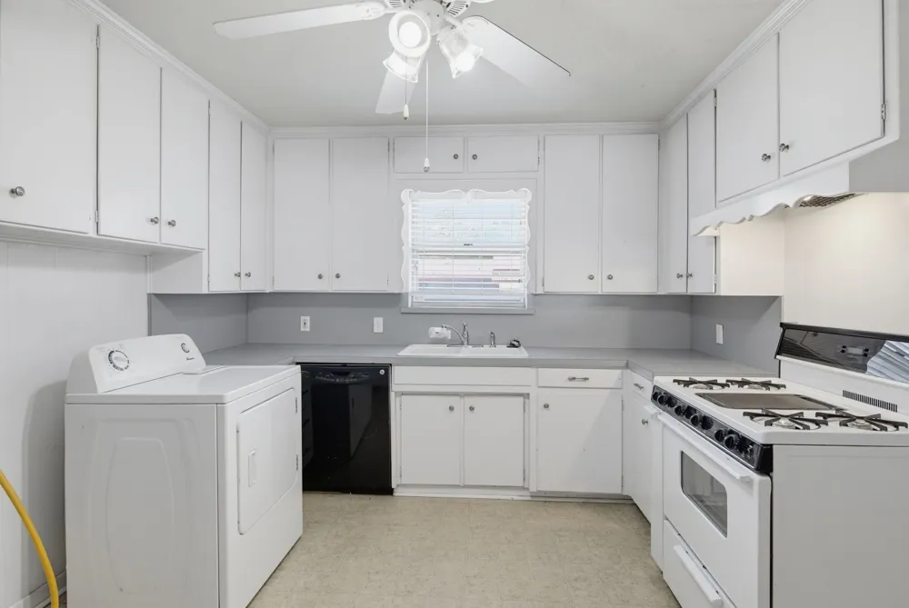 5328 Ira Street Haltom City, TX 76117