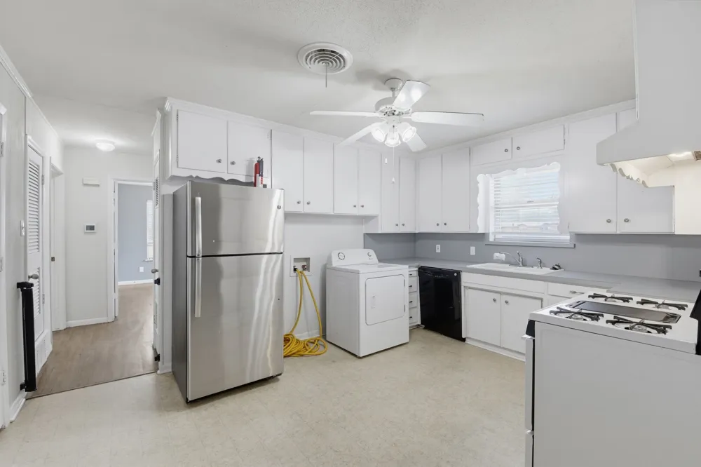 5328 Ira Street Haltom City, TX 76117