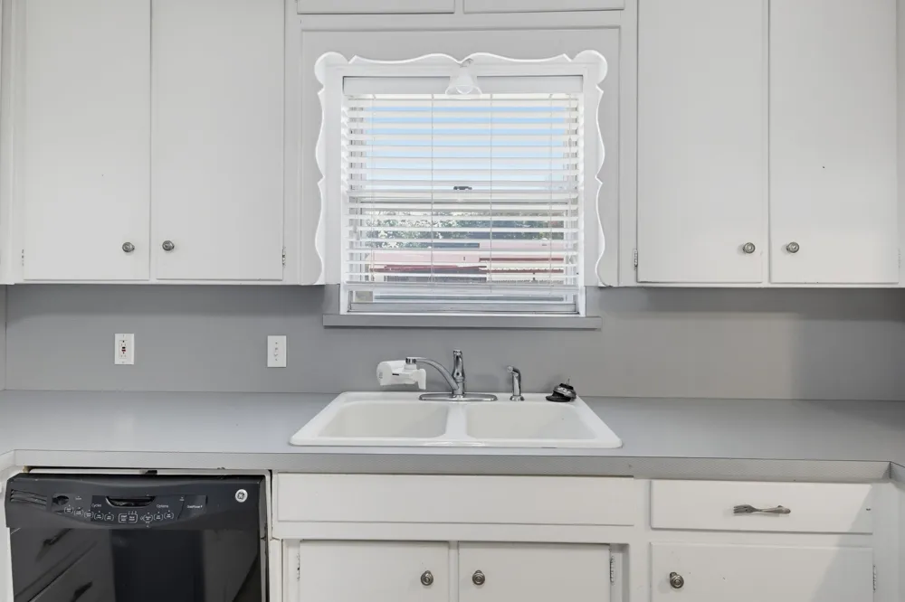5328 Ira Street Haltom City, TX 76117