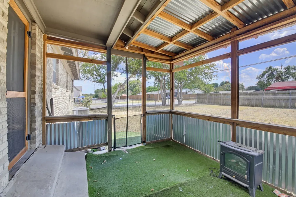 5328 Ira Street Haltom City, TX 76117