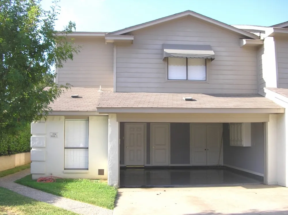 224 Wayside Court Bedford, TX 76021