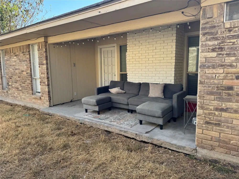 428 River Oaks Lane Richardson, TX 75081